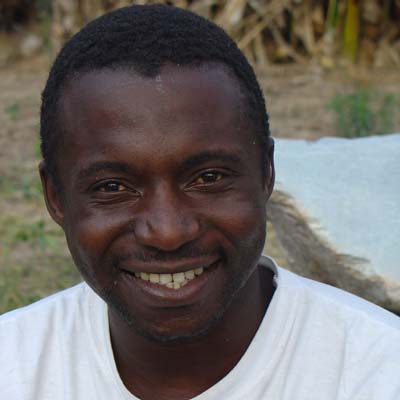 tl_files/FF_files/images_artists_sculptors/img_artist_lawrence_mukomberanwa/Lawrence_Mukomberanwa.jpeg